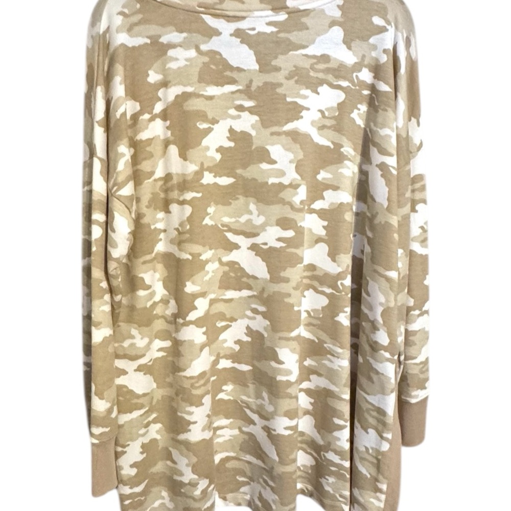 NWOT   NEUTRAL CAMO PRINT TOP  PLUS SIZE: 2X   #X - Picture 7 of 9